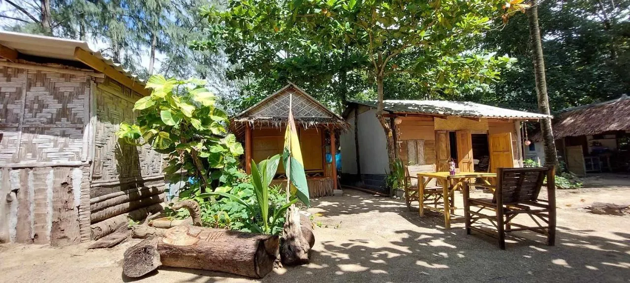 Little Beach Garden Ban Ai Dao Hostel
